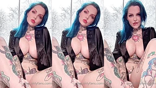 amazing bitch in her amazing after dress is showing off her boobs leaked video