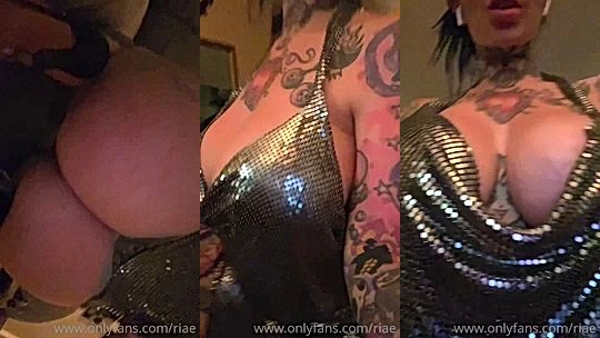 freak queen Riae plays with her her sexy tits and flaunts her huge ass for the cam, leaked onlyfans